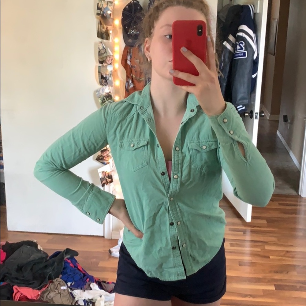 Super cute mint green flannel